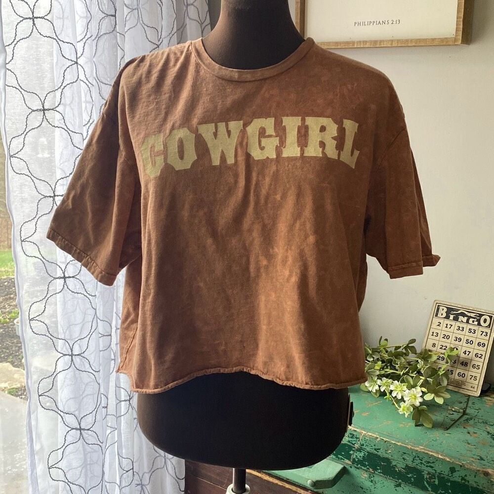 Social Culture Cowgirl acid washed crop top womens size medium brown tan fair fe